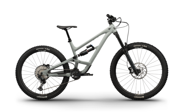 YT CAPRA 29 CORE 2 AL ENDURO DAĞ BİSİKLETİ DEORE 12V HD AÇIK GRİ M